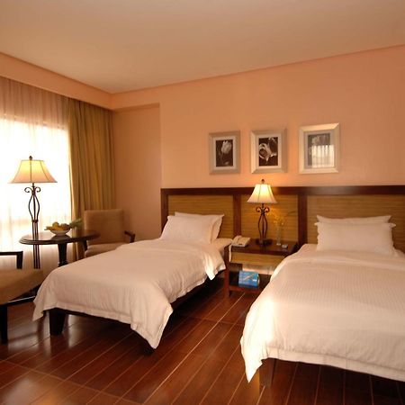 Planta Centro Bacolod Hotel & Residences Luaran gambar