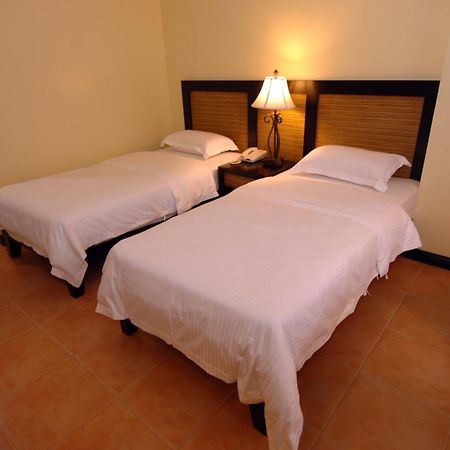 Planta Centro Bacolod Hotel & Residences Luaran gambar
