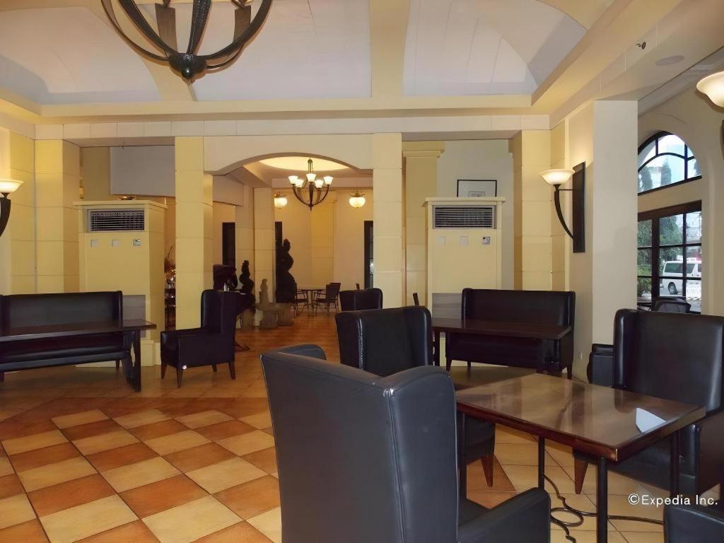 Planta Centro Bacolod Hotel & Residences Luaran gambar