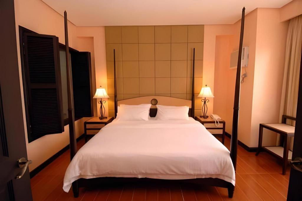 Planta Centro Bacolod Hotel & Residences Luaran gambar