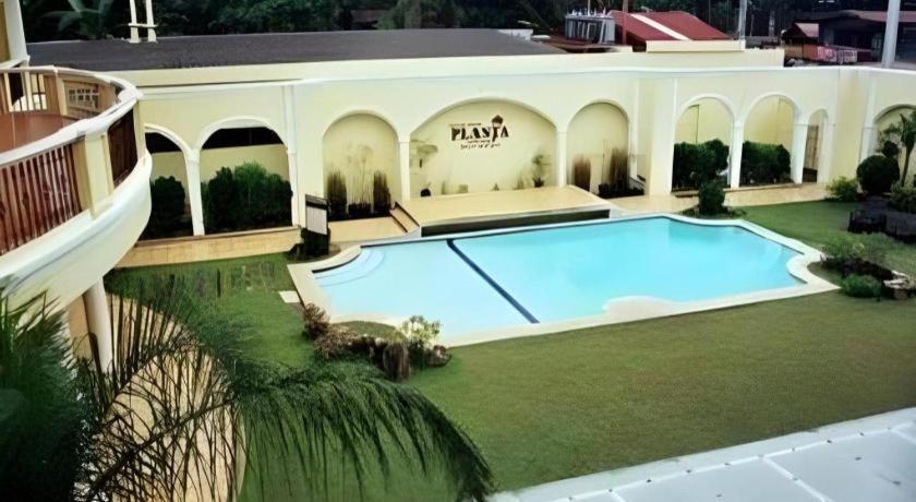 Planta Centro Bacolod Hotel & Residences Luaran gambar
