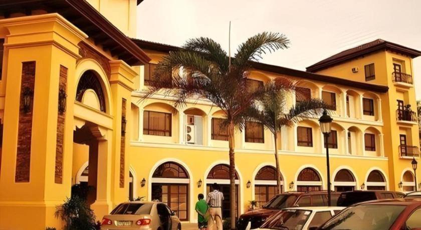 Planta Centro Bacolod Hotel & Residences Luaran gambar
