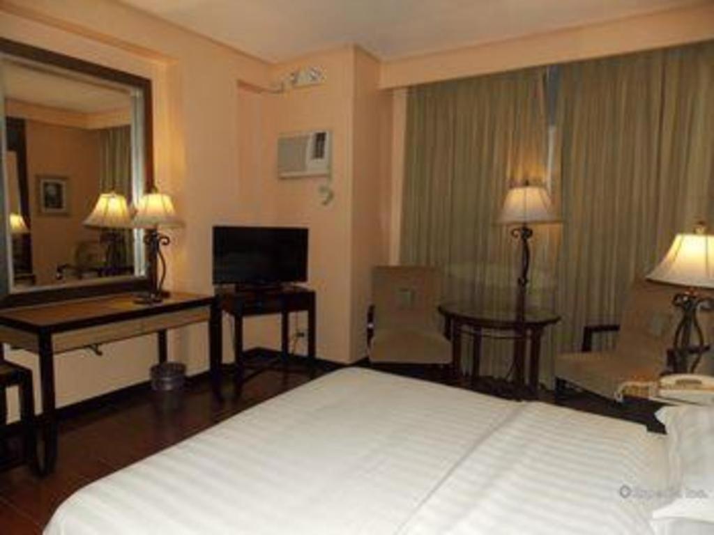 Planta Centro Bacolod Hotel & Residences Luaran gambar